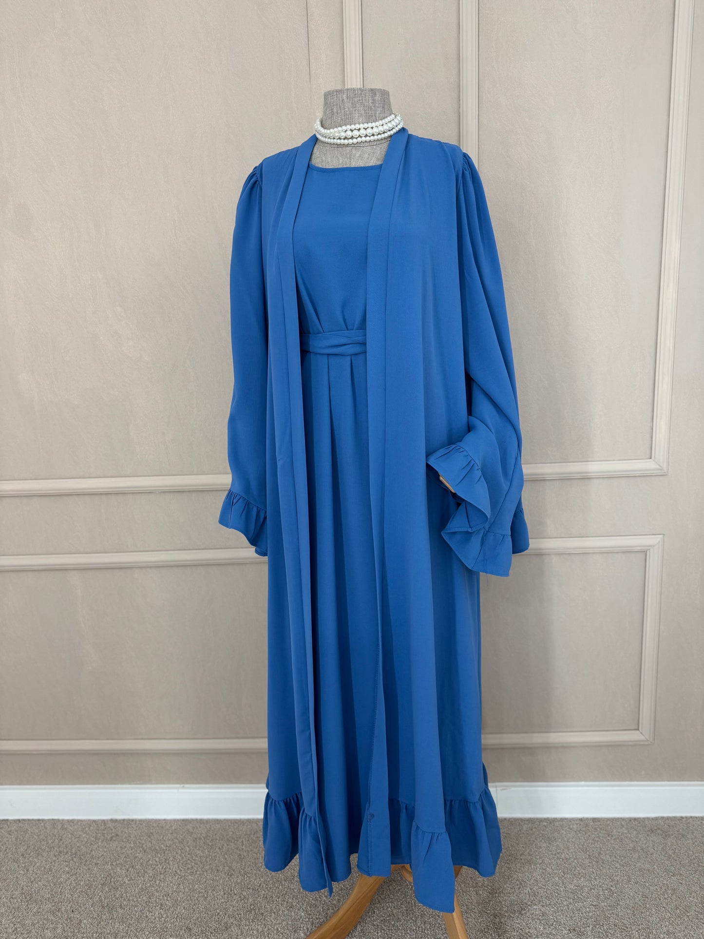 Abaya sa volanima plava