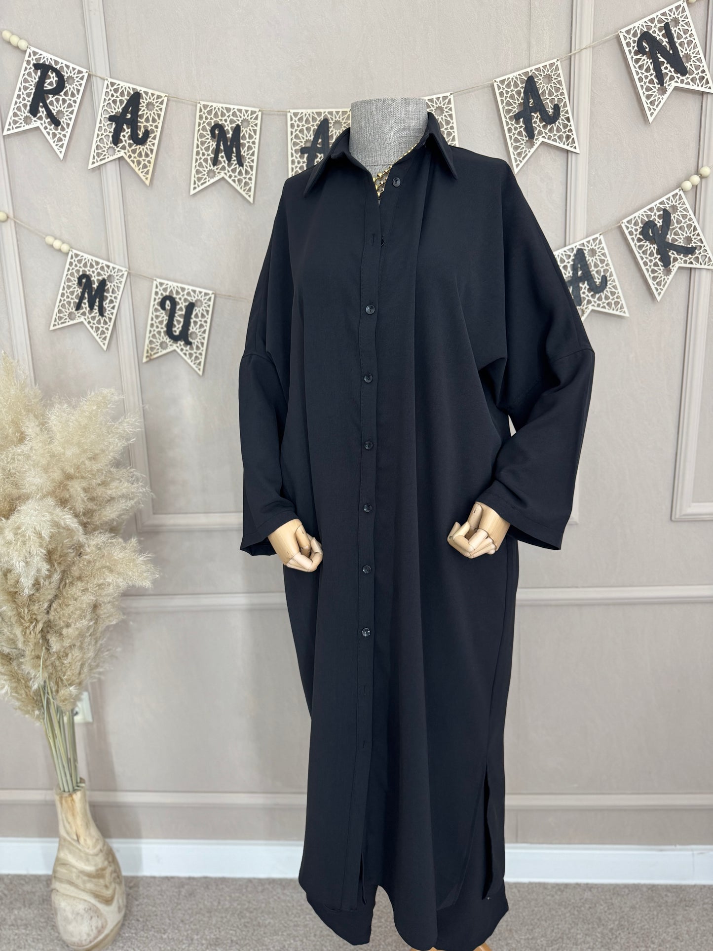 Komplet ( duga kosulja i pantalone) crni