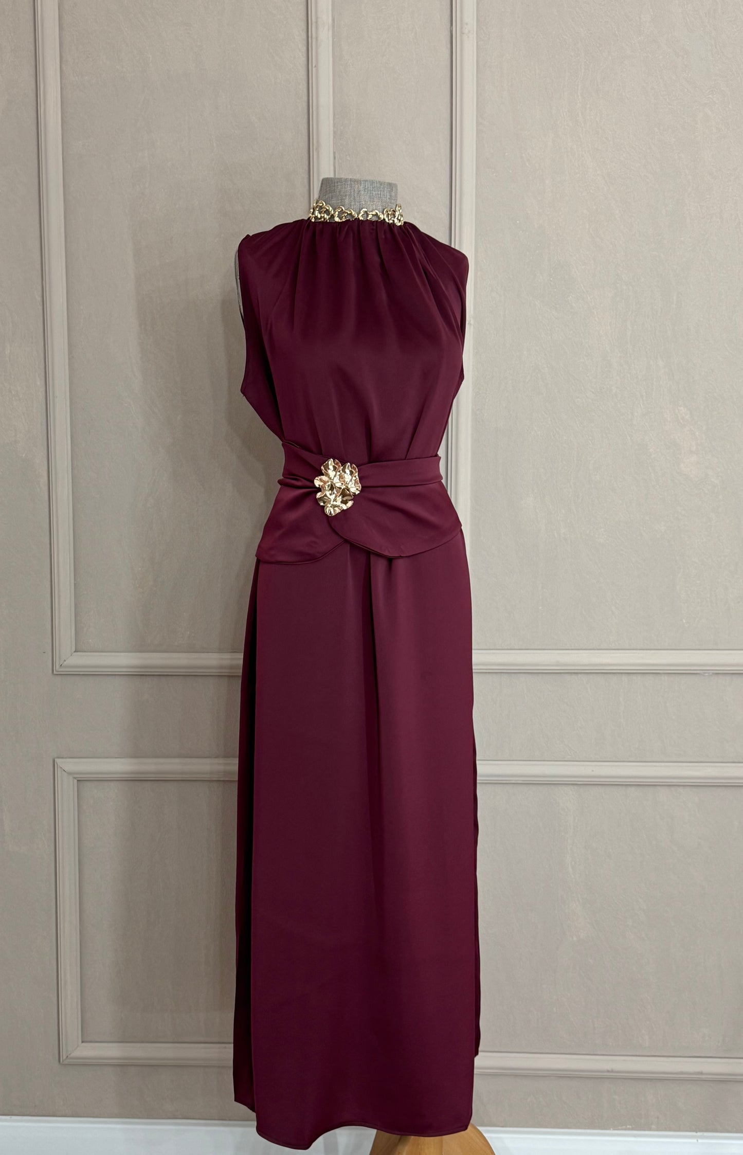 Set ( abaya, podhaljina i pojas) bordo