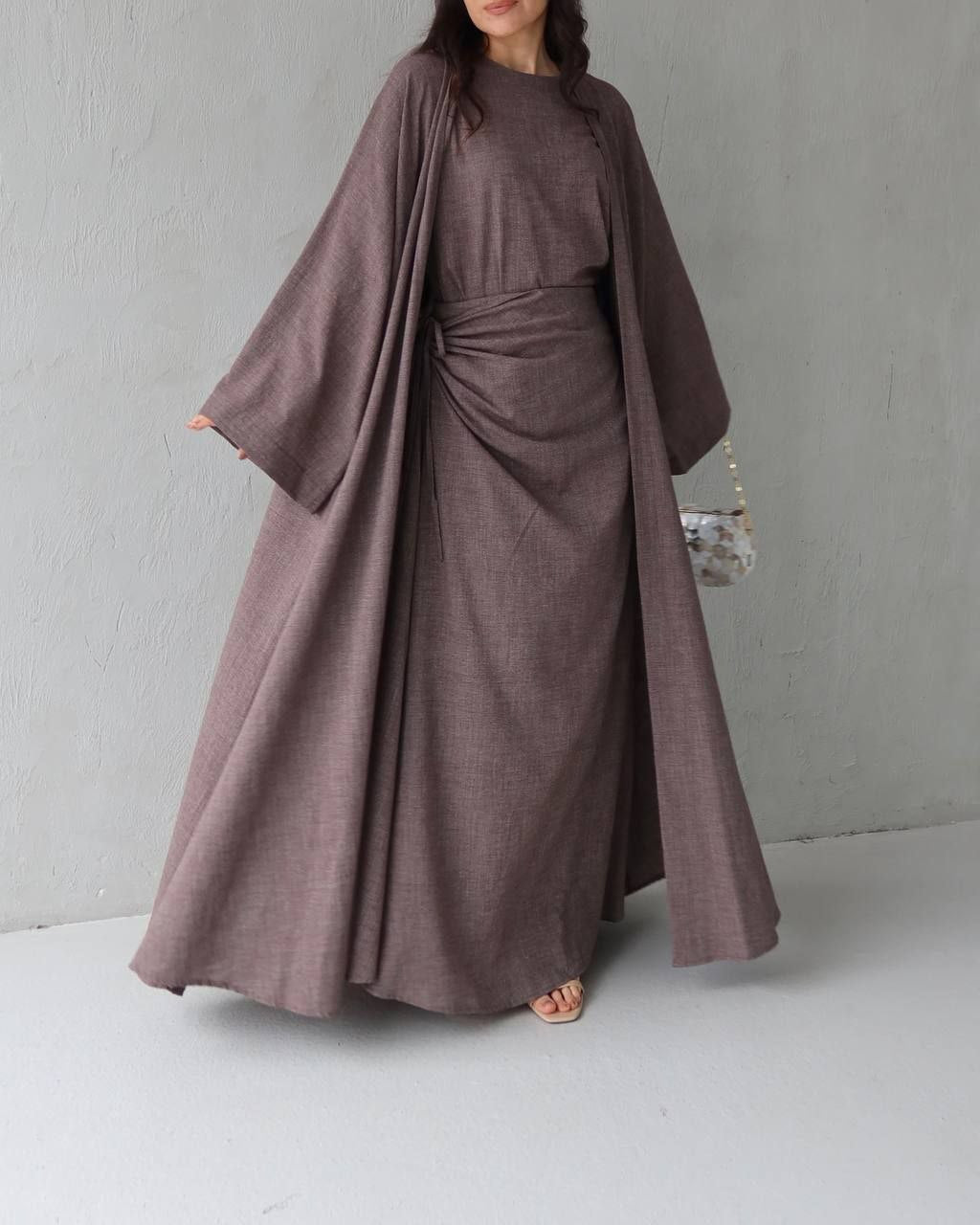 Set ( abaya, suknja i bluza) smedji