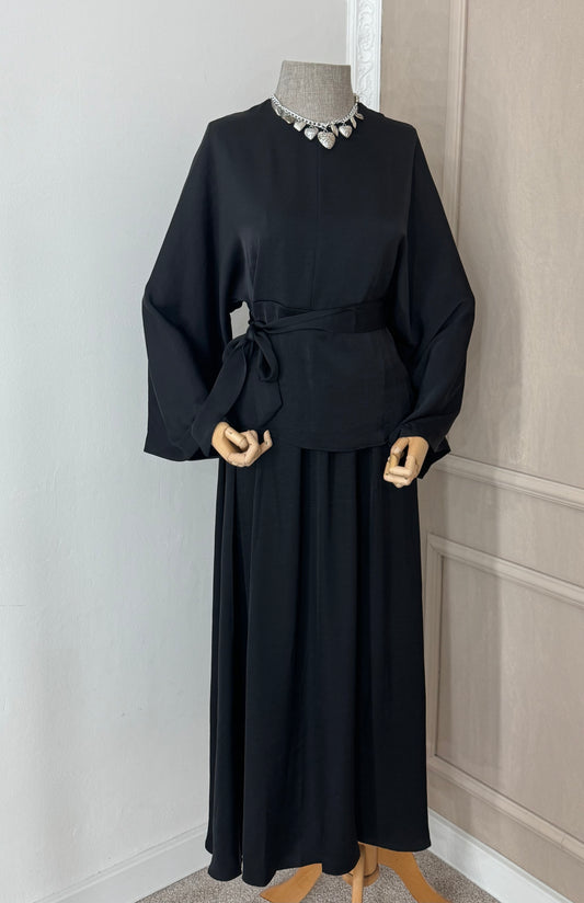 Crni komplet od satena - premium (suknja i bluza)