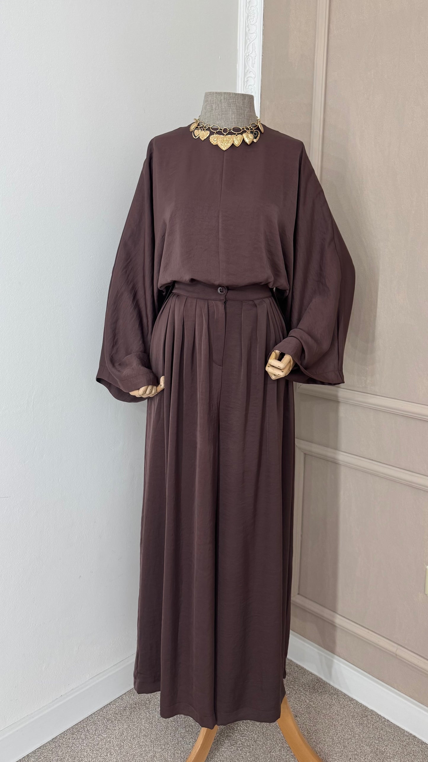 Smedji komplet od satena ( široke pantalone i bluza )- premium